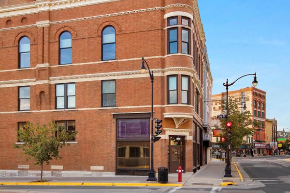 208-210 4th St, La Crosse, WI 54601